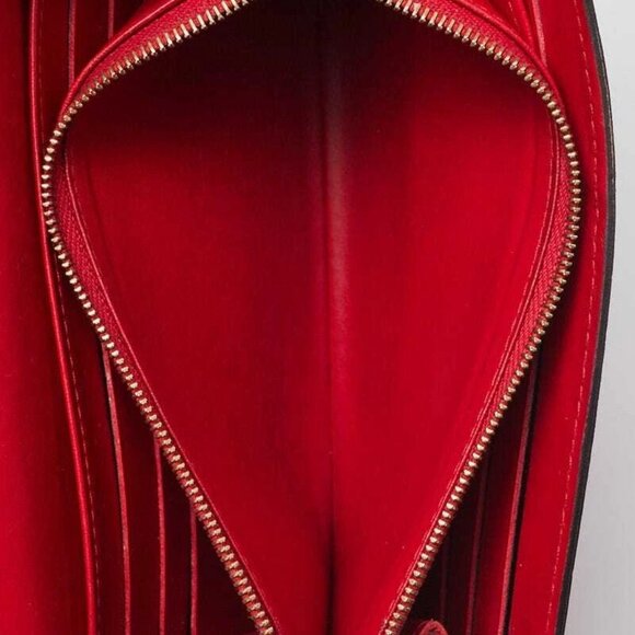 Louis Vuitton Cerise Monogram Vernis Sarah NM3 Wallet - Picture 8 of 11